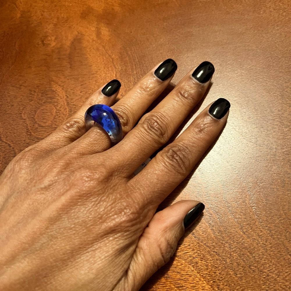 Beautiful Two Tone Italian Murano Glass Ring. Perfect for  any cocktail party!